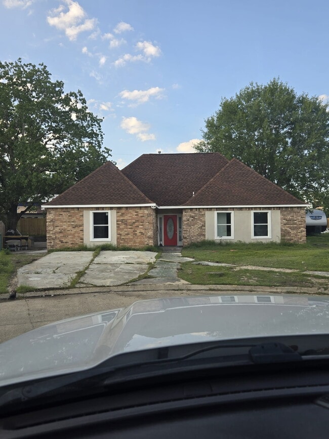 property at 1101 Doverville Ct