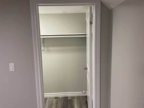 23 Woodman Dr in Brantford, ON - Building Photo - Building Photo