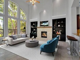 1921 University Club Dr in Austin, TX - Building Photo