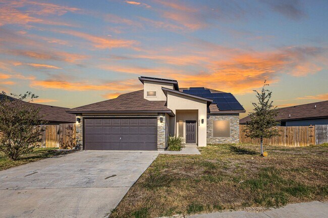 3508 Eduardo E. Hayes Rd in Laredo, TX - Building Photo - Building Photo