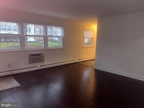 403 S Main St in Doylestown, PA - Building Photo - Building Photo