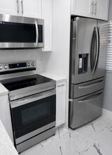 7925 W 29th Way in Hialeah, FL - Building Photo - Building Photo