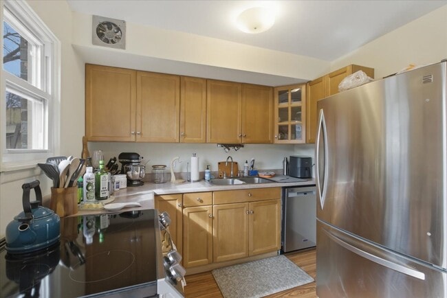 1631 W Belle Plaine Ave in Chicago, IL - Building Photo - Building Photo