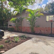 1504 SW 1st St in Fort Lauderdale, FL - Building Photo