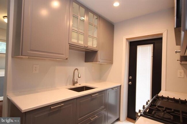 2100 N Brandywine St in Arlington, VA - Building Photo - Building Photo