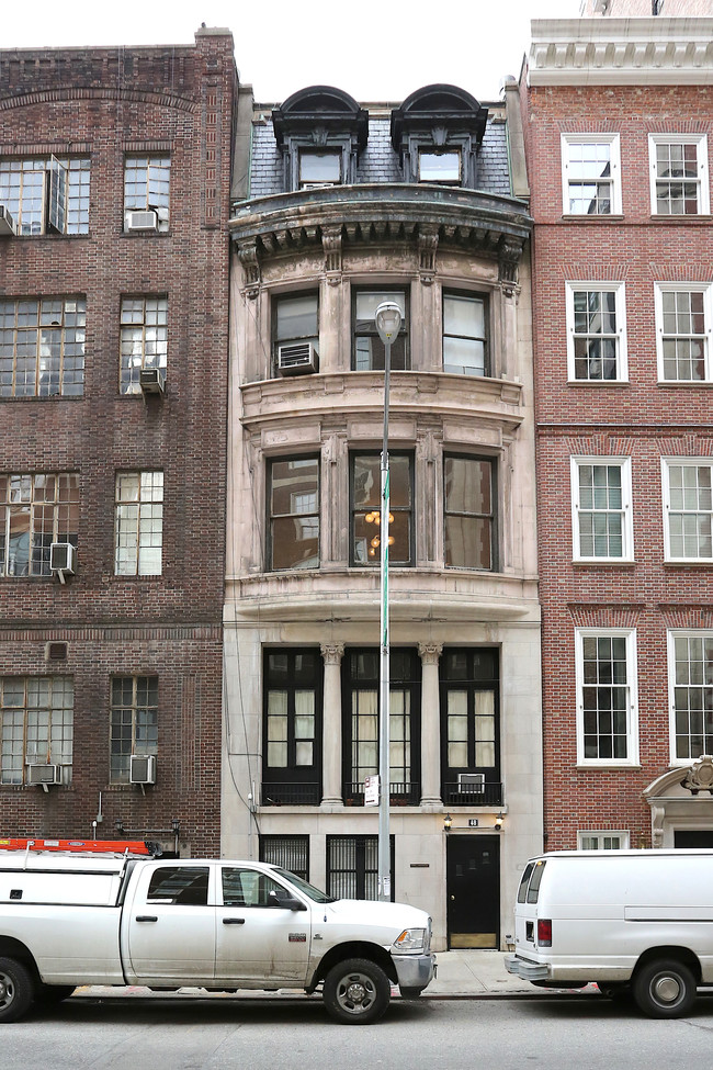 48 E 66th St in New York, NY - Building Photo - Building Photo