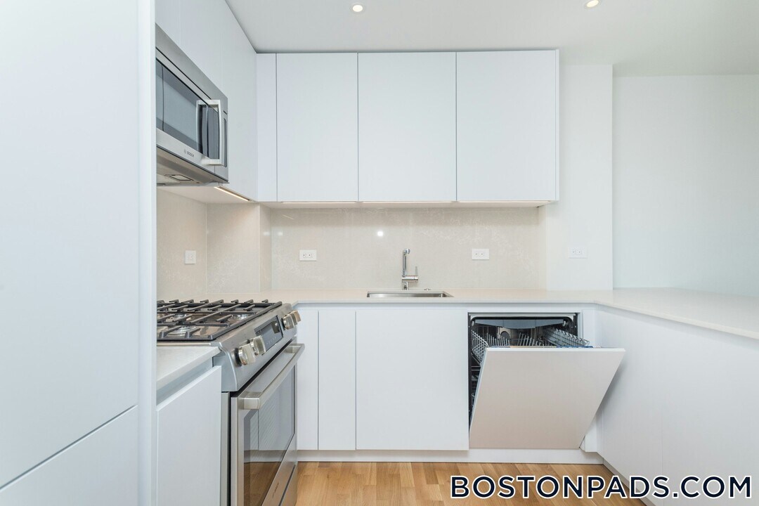 1410 Columbia Rd in Boston, MA - Building Photo