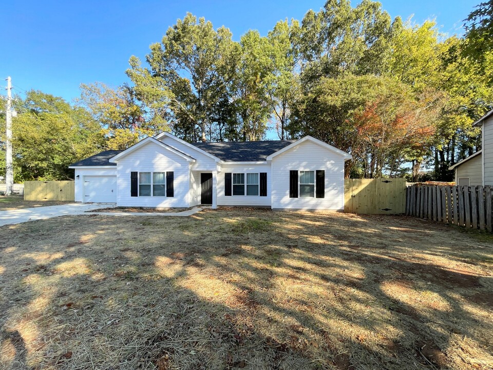 341 Oakland Rd in Madison, AL - Building Photo