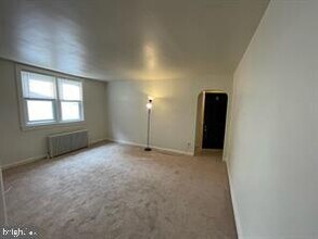 109 7th St in Bridgeport, PA - Building Photo - Building Photo