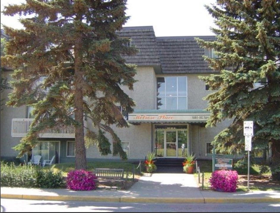 Melrose Place in Edmonton, AB - Building Photo