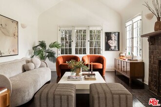 1163 N Kenmore Ave in Los Angeles, CA - Building Photo - Building Photo