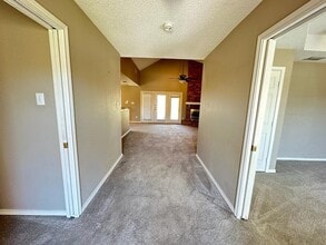 7217 Montego Dr in Rowlett, TX - Foto de edificio - Building Photo