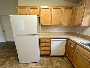 1875 Skyline Ct S in Salem, OR - Building Photo - Building Photo