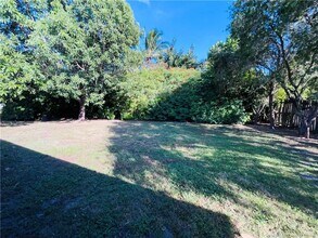 2041 SE Floresta Dr in Port St. Lucie, FL - Building Photo - Building Photo