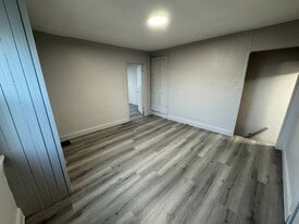 1250 Bailey St in Harrisburg, PA - Building Photo