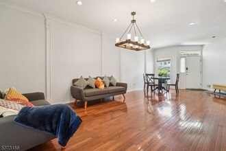 22 Pebble Beach Dr in Livingston, NJ - Building Photo - Building Photo