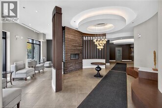 1 Redfern Ave in Hamilton, ON - Building Photo - Building Photo