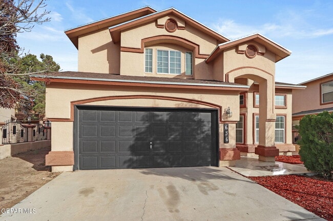 636 Paseo Hermoso Dr in Horizon City, TX - Building Photo - Building Photo