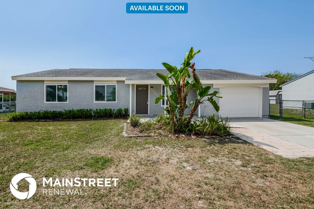 6865 Appomattox Dr in North Port, FL - Building Photo