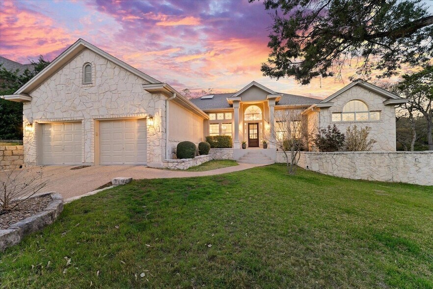 10502 Grand Oak Dr in Austin, TX - Building Photo
