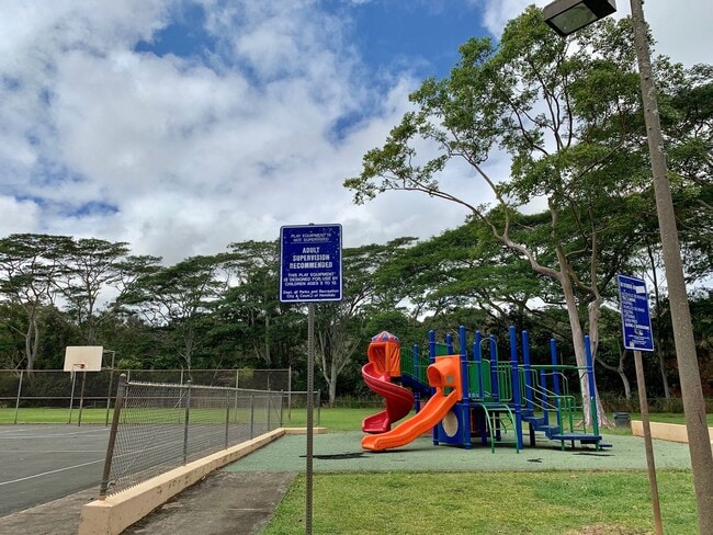 95-055 Waikalani Dr in Mililani, HI - Building Photo - Building Photo
