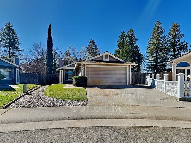property at 8215 Bluehaven Ct