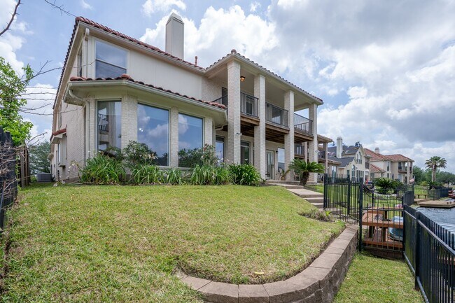 3010 Blue Lagoon Ct in Missouri City, TX - Building Photo - Building Photo