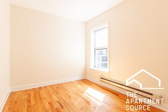 3824 N Fremont St, Unit 2 in Chicago, IL - Building Photo - Building Photo