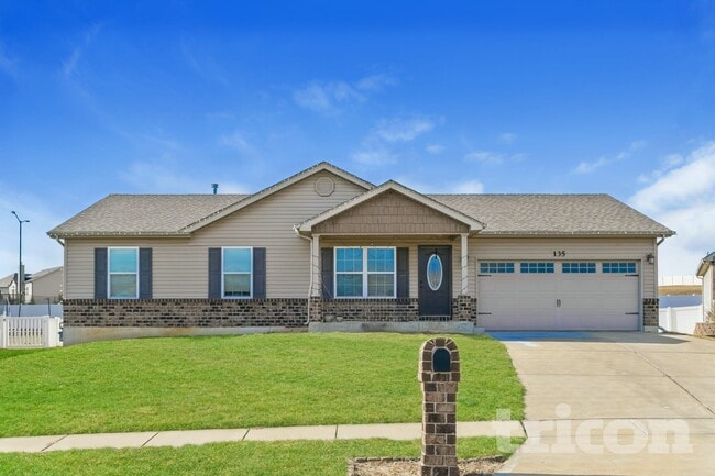 property at 135 Shadow Pointe Dr