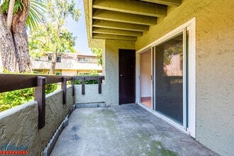 291 Tradewinds Dr in San Jose, CA - Building Photo - Building Photo