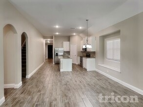 210 Morning Glory Pl in Red Oak, TX - Building Photo - Building Photo