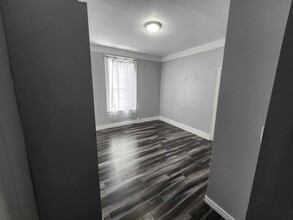 68-86 Elm St in Moncton, NB - Building Photo - Building Photo