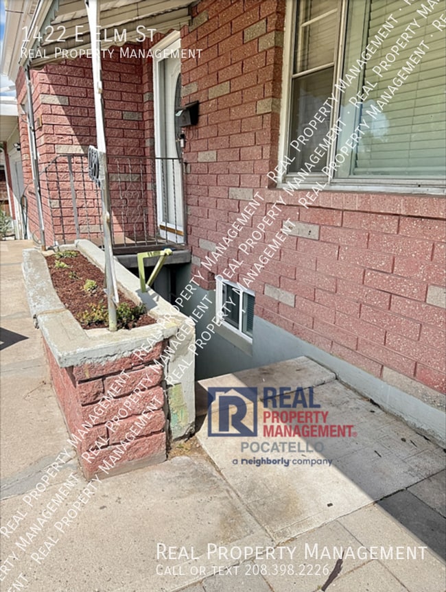 1422 E Elm St in Pocatello, ID - Building Photo - Building Photo