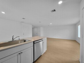 31460 Moore Rd in Magnolia, TX - Building Photo - Building Photo