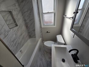 248 Bassett St in New Haven, CT - Building Photo - Building Photo