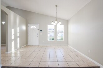 2613 Deck Ave in Kissimmee, FL - Foto de edificio - Building Photo