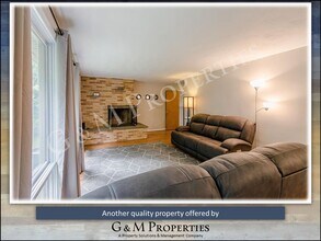 202 Parkview Dr in Rochester, NY - Building Photo - Building Photo
