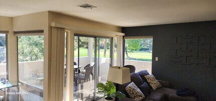 746 Oakmont Ave, Unit 706 in Las Vegas, NV - Foto de edificio - Building Photo