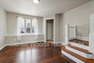 5825 Angora Terrace in Philadelphia, PA - Building Photo - Building Photo