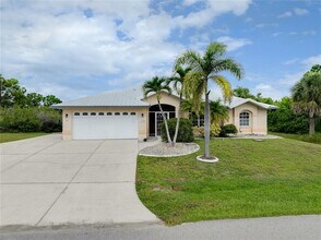 15140 Lyneburg Ave in Port Charlotte, FL - Building Photo - Building Photo