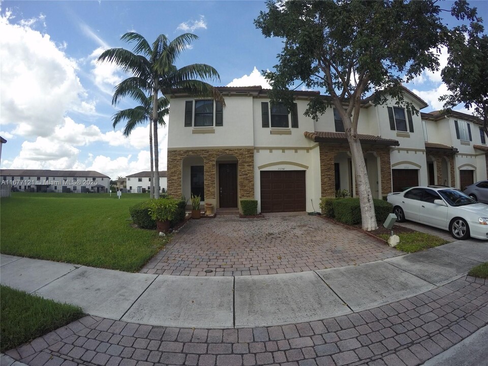 23760 SW 117 Pl in Homestead, FL - Building Photo