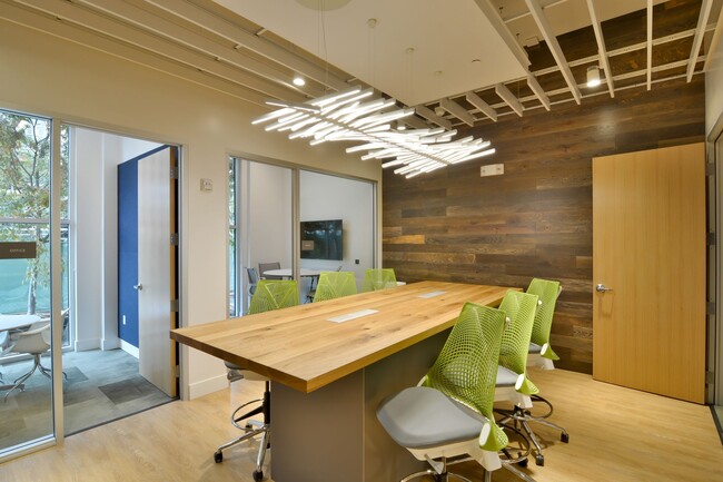 Parker in Berkeley, CA - Building Photo - Building Photo