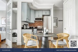326 E 35th St in New York, NY - Building Photo - Building Photo