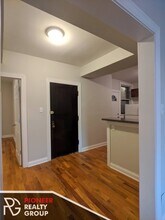 1446 W Byron St, Unit 1450-1 in Chicago, IL - Building Photo - Building Photo