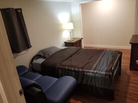 523 SW 160th St in Burien, WA - Building Photo