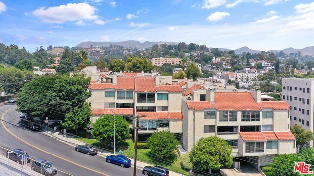 1900 Vine St-Unit -104 in Los Angeles, CA - Building Photo - Building Photo