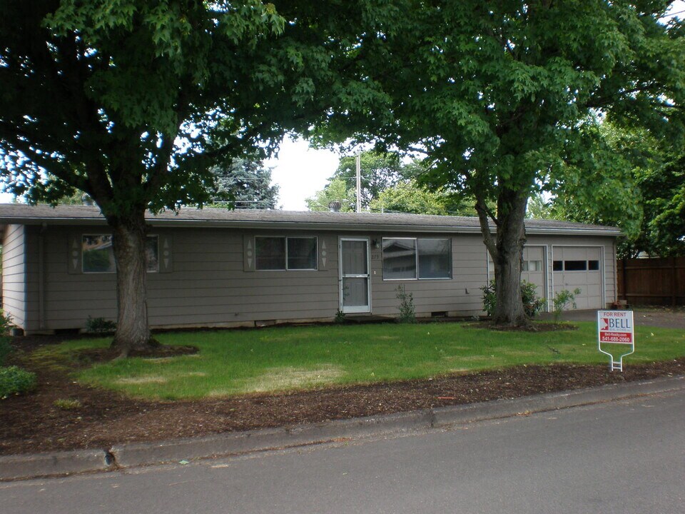 279 Dean Ave in Eugene, OR - Building Photo