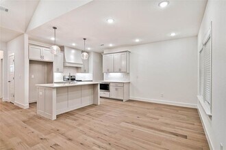 2 Rothbury Ln in Bella Vista, AR - Building Photo - Building Photo