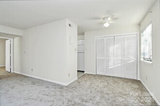 6121 Heathstone Ln in Charlotte, NC - Building Photo - Building Photo