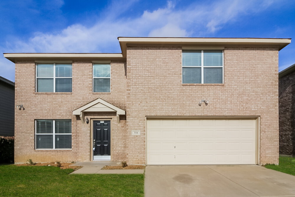 316 Dakota Ridge Dr in Fort Worth, TX - Building Photo